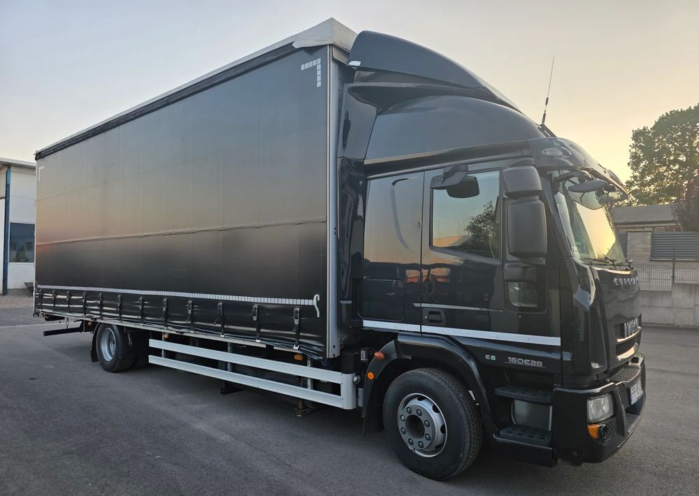 Iveco EUROCARGO 160E28 19 PAL. / FIRANKA / MANUAL / - משאית וילונות צד: תמונה 2 Iveco EUROCARGO 160E28 19 PAL. / FIRANKA / MANUAL / - משאית וילונות צד: תמונה 2