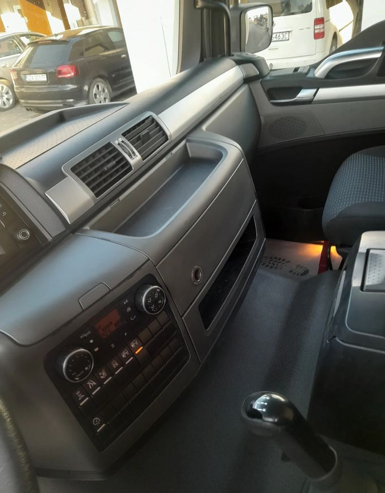 MAN TGL 12.250 NAUKA JAZDY / ELKA / L / MANUAL 8 / - משאית וילונות צד: תמונה 3 MAN TGL 12.250 NAUKA JAZDY / ELKA / L / MANUAL 8 / - משאית וילונות צד: תמונה 3
