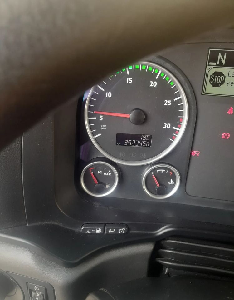 MAN TGL 12.250 NAUKA JAZDY / ELKA / L / MANUAL 8 / - משאית וילונות צד: תמונה 2 MAN TGL 12.250 NAUKA JAZDY / ELKA / L / MANUAL 8 / - משאית וילונות צד: תמונה 2