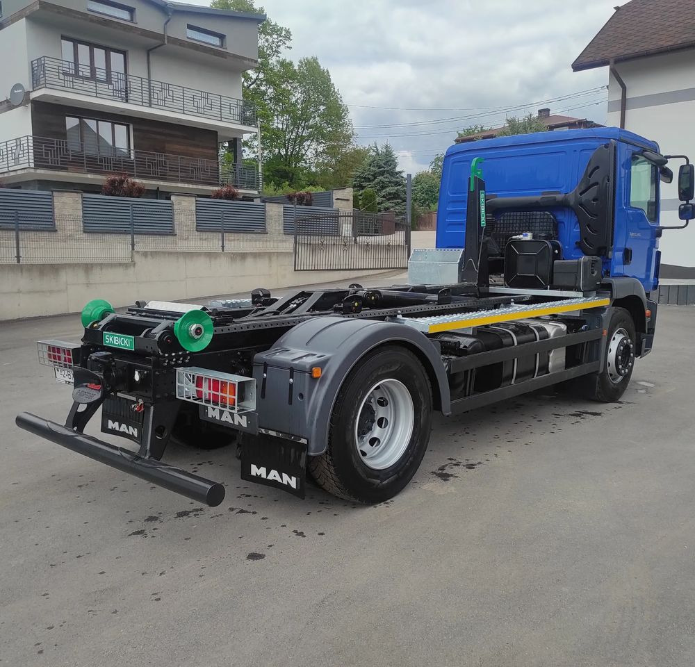 MAN TGM 18.340 urządzenie hakowe AXOR - משאית הרמת וו: תמונה 5 MAN TGM 18.340 urządzenie hakowe AXOR - משאית הרמת וו: תמונה 5