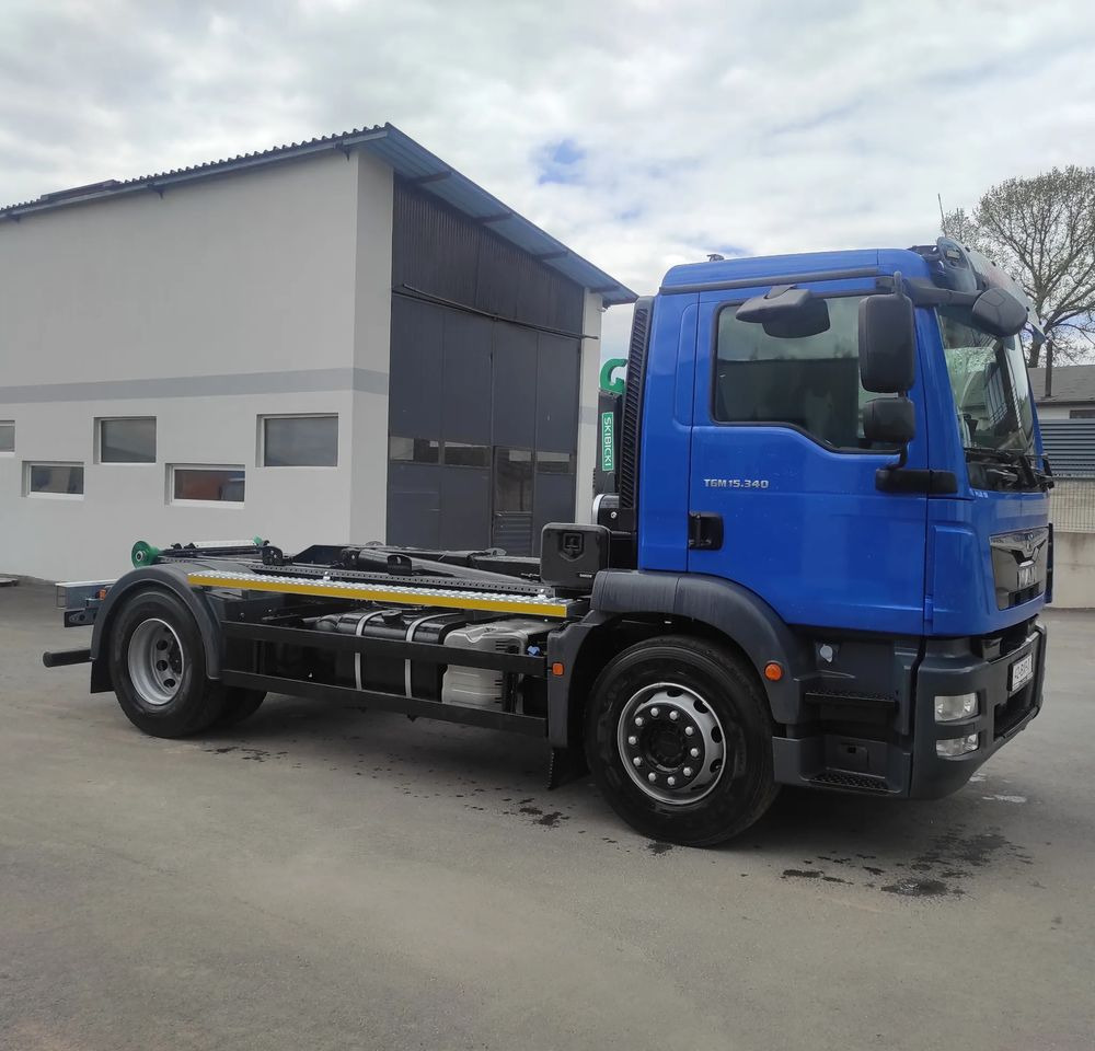 MAN TGM 18.340 urządzenie hakowe AXOR - משאית הרמת וו: תמונה 4 MAN TGM 18.340 urządzenie hakowe AXOR - משאית הרמת וו: תמונה 4