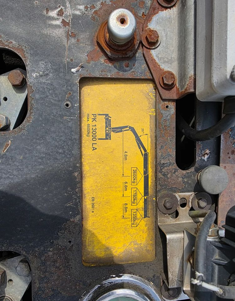 Volvo FM7 - משאית צד נופל/ שטוחה, משאית מנוף: תמונה 5 Volvo FM7 - משאית צד נופל/ שטוחה, משאית מנוף: תמונה 5