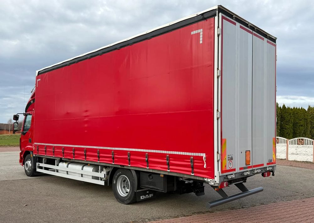 DAF LF 260 / WINDA / 16TON DMC / 3M WYSOKOŚĆ / JUMBO / FIRANKA / SYPIALKA / AUTOMAT / JEDEN WŁAŚCICIE / EURO 6 / 2017/ SPROWADZONY / 19 PALET / DUŻA ŁADOWNOŚĆ / - משאית וילונות צד: תמונה 4 DAF LF 260 / WINDA / 16TON DMC / 3M WYSOKOŚĆ / JUMBO / FIRANKA / SYPIALKA / AUTOMAT / JEDEN WŁAŚCICIE / EURO 6 / 2017/ SPROWADZONY / 19 PALET / DUŻA ŁADOWNOŚĆ / - משאית וילונות צד: תמונה 4