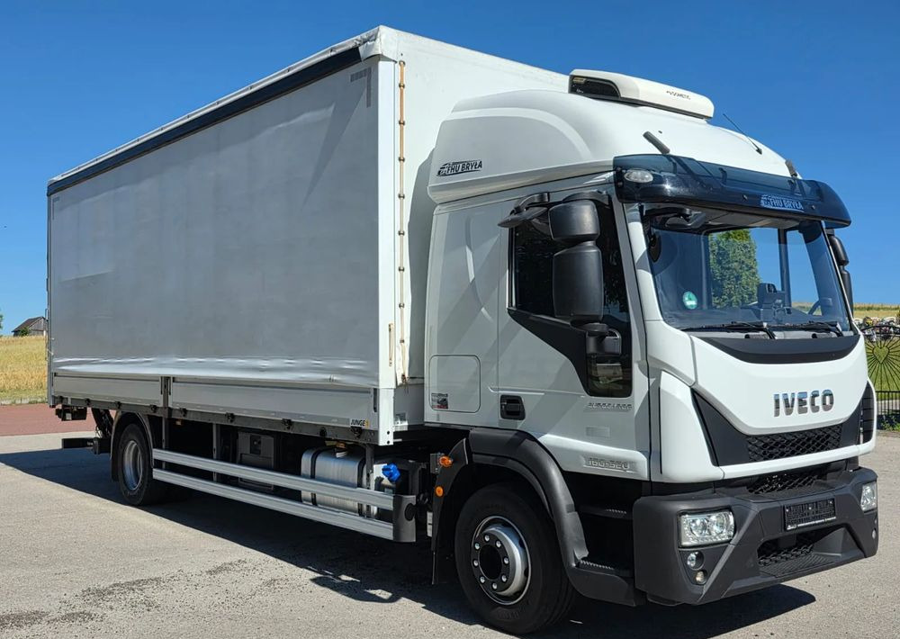 Iveco EUROCARGO 160E320/FIRANKA/WINDA/AUTOMAT/NISKI PRZEBIEG/E6/SPROWADZONY/PIERWSZY WŁAŚCICIEL - משאית וילונות צד: תמונה 2 Iveco EUROCARGO 160E320/FIRANKA/WINDA/AUTOMAT/NISKI PRZEBIEG/E6/SPROWADZONY/PIERWSZY WŁAŚCICIEL - משאית וילונות צד: תמונה 2