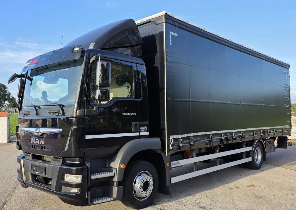 MAN TGM 12.290 / 15.290 / E6/ FIRANKA /BOCZNE DRZWI / BURTO-FIRANKA / 18PALET / WINDA / NISKI PRZEBIEG / 2018/ CAŁY NA PODUSZKACH / SERWISOWANY - משאית וילונות צד: תמונה 1 MAN TGM 12.290 / 15.290 / E6/ FIRANKA /BOCZNE DRZWI / BURTO-FIRANKA / 18PALET / WINDA / NISKI PRZEBIEG / 2018/ CAŁY NA PODUSZKACH / SERWISOWANY - משאית וילונות צד: תמונה 1