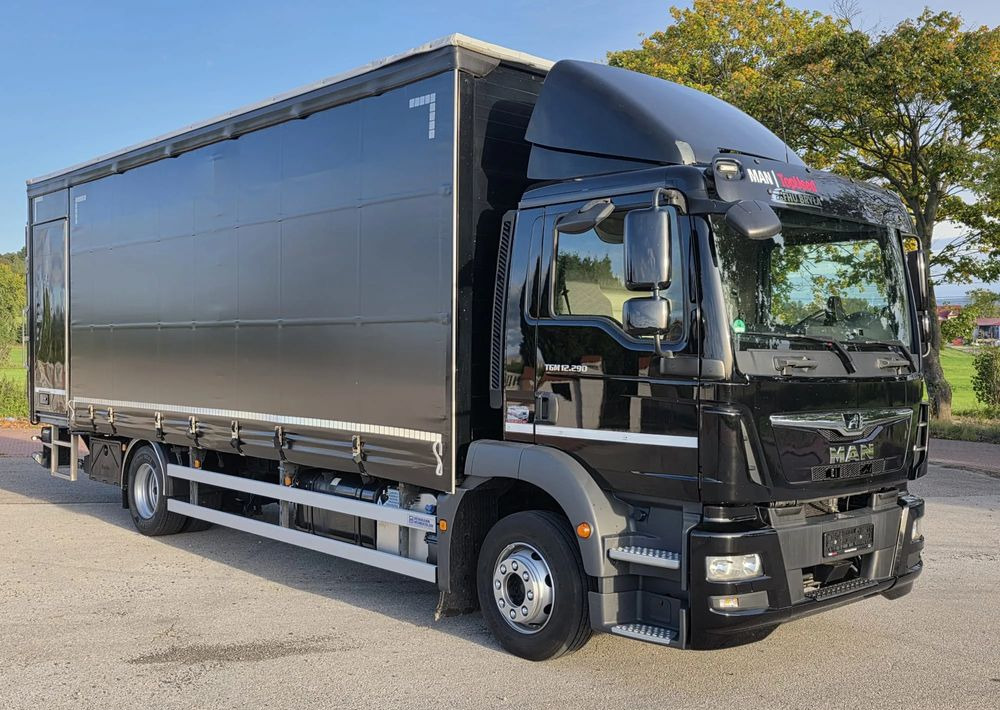 MAN TGM 12.290 / 15.290 / E6/ FIRANKA /BOCZNE DRZWI / BURTO-FIRANKA / 18PALET / WINDA / NISKI PRZEBIEG / 2018/ CAŁY NA PODUSZKACH / SERWISOWANY - משאית וילונות צד: תמונה 2 MAN TGM 12.290 / 15.290 / E6/ FIRANKA /BOCZNE DRZWI / BURTO-FIRANKA / 18PALET / WINDA / NISKI PRZEBIEG / 2018/ CAŁY NA PODUSZKACH / SERWISOWANY - משאית וילונות צד: תמונה 2