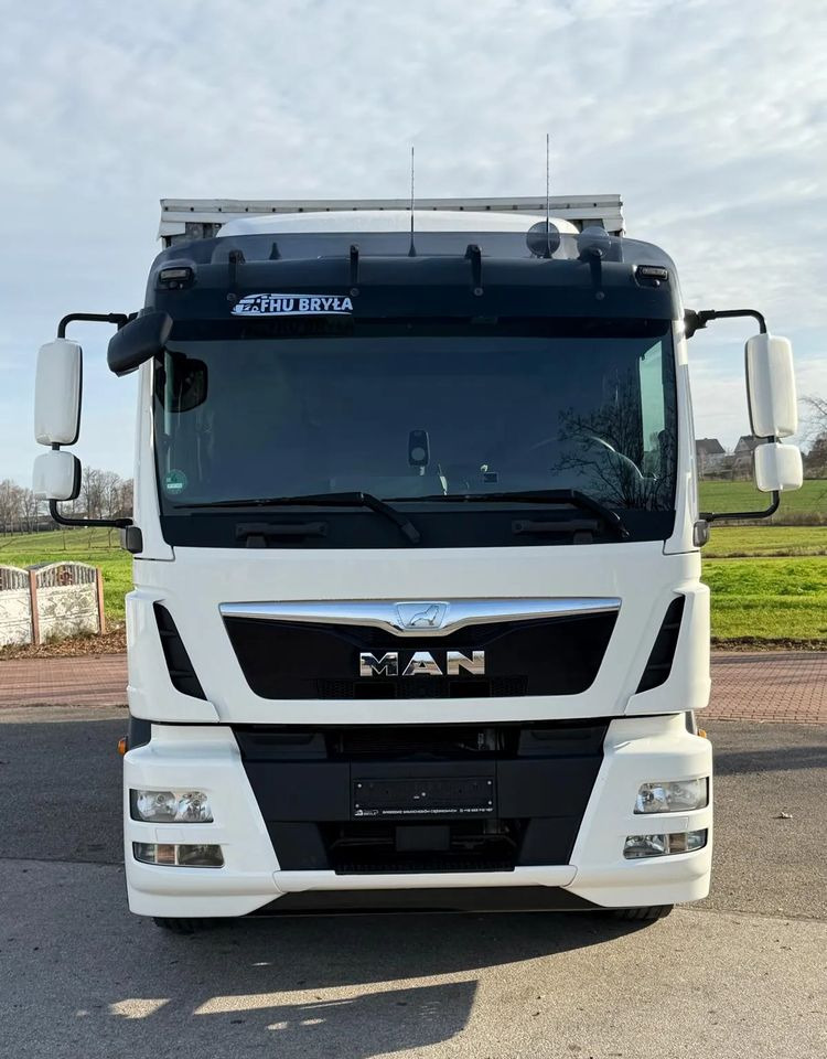 MAN TGM 15.290 / FIRANKA / 2016R / KLIMA POSTOJOWA /SPROWADZONY/ 8T ŁADOWNOŚĆ / 17 PALET / E6 / WINDA / - משאית וילונות צד: תמונה 3 MAN TGM 15.290 / FIRANKA / 2016R / KLIMA POSTOJOWA /SPROWADZONY/ 8T ŁADOWNOŚĆ / 17 PALET / E6 / WINDA / - משאית וילונות צד: תמונה 3