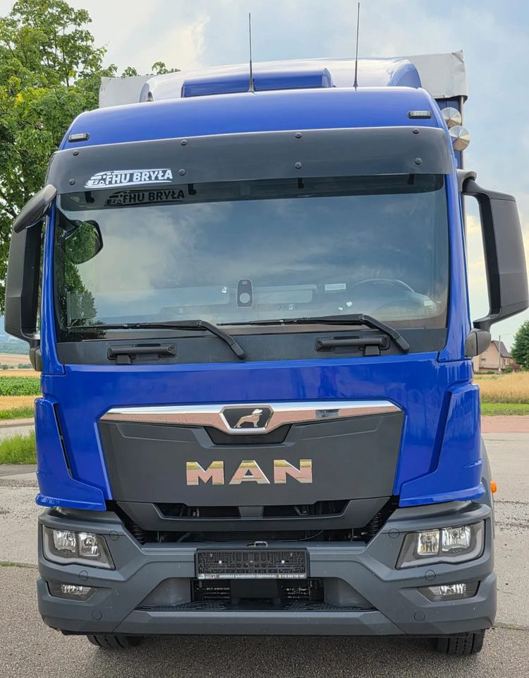 MAN TGM 18.320 / 18.290 / NOWY MODEL / E6 / 20PALET / 9200 ŁADOWNOŚĆ / SERWISOWANY / NISKI PRZEBIEG / WINDA / FIRANKA / SPROWADZONY / 2021 / NISKI PRZEBIEG /PIERWSZY WŁAŚCICIEL/ - משאית וילונות צד: תמונה 3 MAN TGM 18.320 / 18.290 / NOWY MODEL / E6 / 20PALET / 9200 ŁADOWNOŚĆ / SERWISOWANY / NISKI PRZEBIEG / WINDA / FIRANKA / SPROWADZONY / 2021 / NISKI PRZEBIEG /PIERWSZY WŁAŚCICIEL/ - משאית וילונות צד: תמונה 3