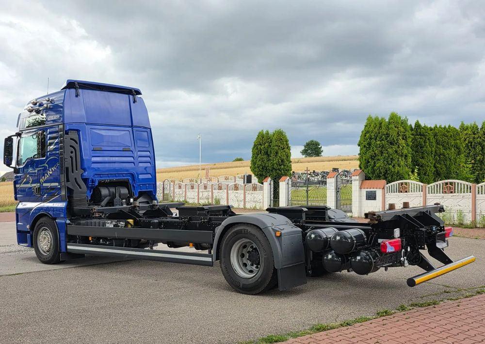 משאית עם שלדת תא MAN TGX 18.430 / SPROWADZONY / DO ŻYWCA / 2020 / KLIMA POSTOJOWA / SERWISOWANY / JAK NOWY / NISKI PRZEBIEG / RAMA / BDF / E6: תמונה 13