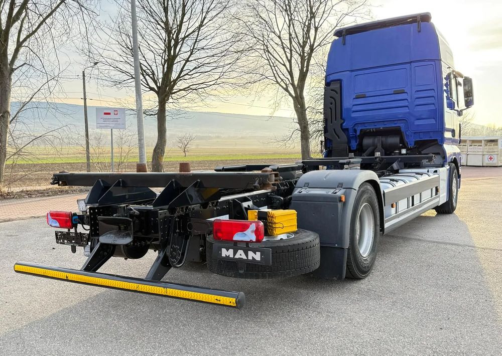 MAN TGX 18.430/SPROWADZONY/DO ŻYWCA/DO BYDŁA/2020/KLIMA POSTOJOWA/SERWISOWANY/JAK NOWY/NISKI PRZEBIEG/RAMA/BDF/E6 - משאית עם שלדת תא: תמונה 5 MAN TGX 18.430/SPROWADZONY/DO ŻYWCA/DO BYDŁA/2020/KLIMA POSTOJOWA/SERWISOWANY/JAK NOWY/NISKI PRZEBIEG/RAMA/BDF/E6 - משאית עם שלדת תא: תמונה 5