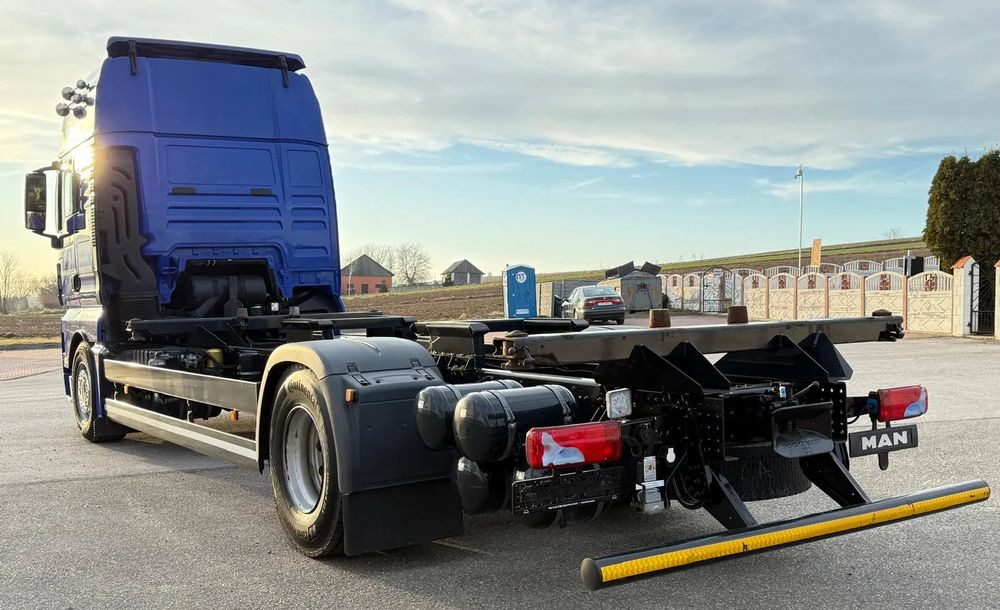 MAN TGX 18.430/SPROWADZONY/DO ŻYWCA/DO BYDŁA/2020/KLIMA POSTOJOWA/SERWISOWANY/JAK NOWY/NISKI PRZEBIEG/RAMA/BDF/E6 - משאית עם שלדת תא: תמונה 4 MAN TGX 18.430/SPROWADZONY/DO ŻYWCA/DO BYDŁA/2020/KLIMA POSTOJOWA/SERWISOWANY/JAK NOWY/NISKI PRZEBIEG/RAMA/BDF/E6 - משאית עם שלדת תא: תמונה 4