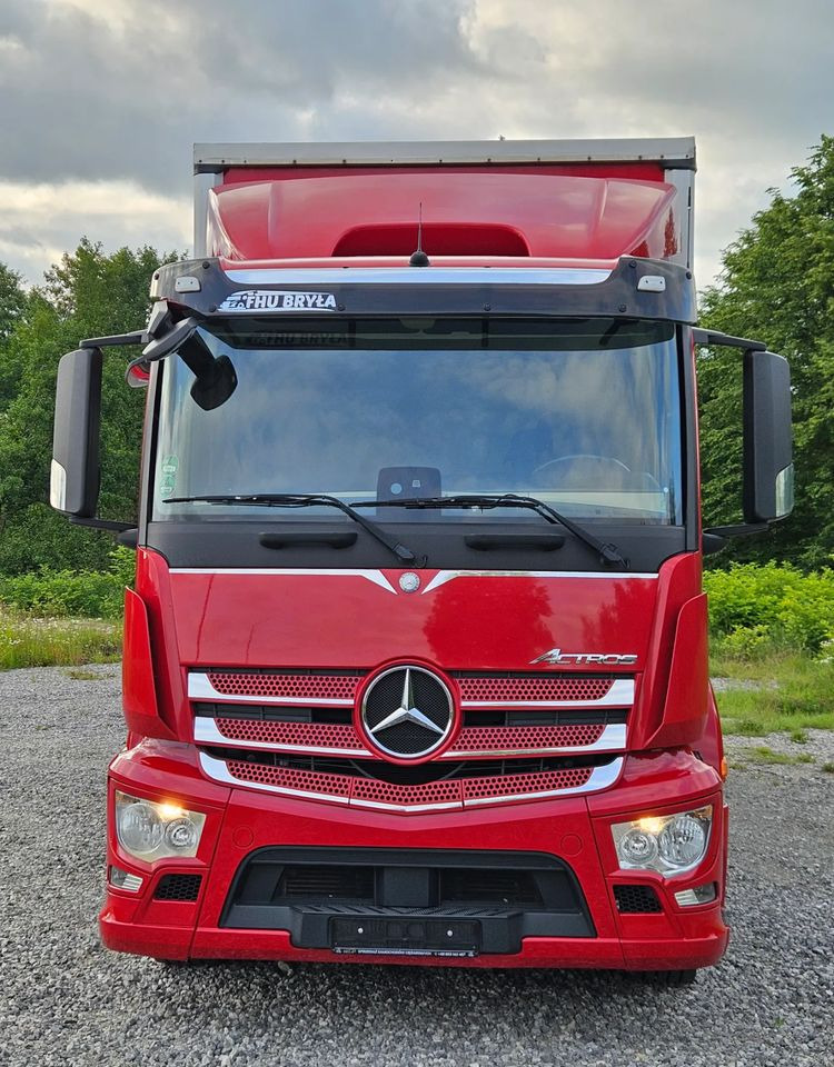 Mercedes-Benz ACTROS 1830/1827/1832/FIRANKA/WINDA/18 EUROPALET/AUTOMAT/Z NIEMIEC/2017/DUŻA ŁADOWNOŚĆ - משאית וילונות צד: תמונה 3 Mercedes-Benz ACTROS 1830/1827/1832/FIRANKA/WINDA/18 EUROPALET/AUTOMAT/Z NIEMIEC/2017/DUŻA ŁADOWNOŚĆ - משאית וילונות צד: תמונה 3