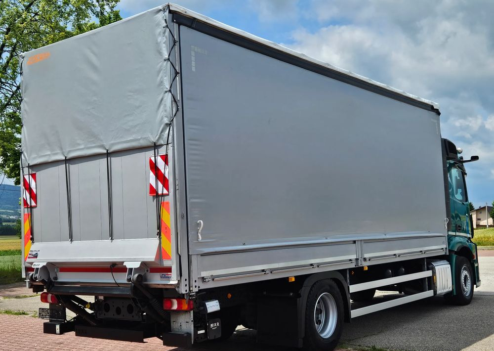 Mercedes-Benz ACTROS 1833 / BURTO-FIRANKA / WINDA / 18 PALET / 8600 ŁADOWNOŚĆ / AUTOMAT / DUŻY SILNIK / 10.2019 ROK / SYPIALKA / LEDY / KAMERY / VIRTUAL COCPIT/ JAK NOWY - משאית וילונות צד: תמונה 5 Mercedes-Benz ACTROS 1833 / BURTO-FIRANKA / WINDA / 18 PALET / 8600 ŁADOWNOŚĆ / AUTOMAT / DUŻY SILNIK / 10.2019 ROK / SYPIALKA / LEDY / KAMERY / VIRTUAL COCPIT/ JAK NOWY - משאית וילונות צד: תמונה 5