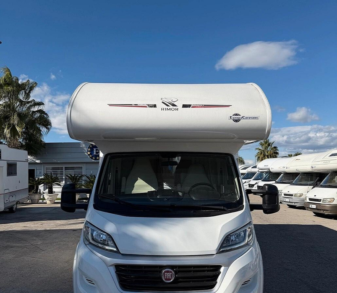 Rimor SEAL 3 - רכב ממונע Alcove: תמונה 1 Rimor SEAL 3 - רכב ממונע Alcove: תמונה 1