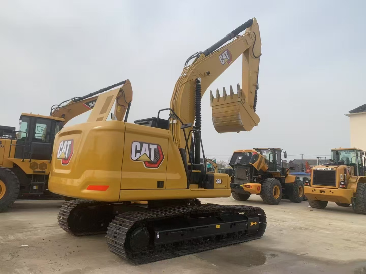 CATERPILLAR 320 - מחפר סורק: תמונה 1 CATERPILLAR 320 - מחפר סורק: תמונה 1