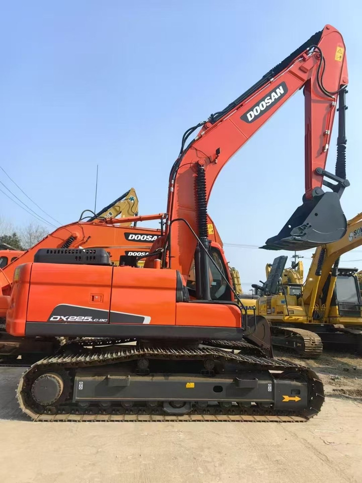 DOOSAN Dx225 - מחפר סורק: תמונה 1 DOOSAN Dx225 - מחפר סורק: תמונה 1