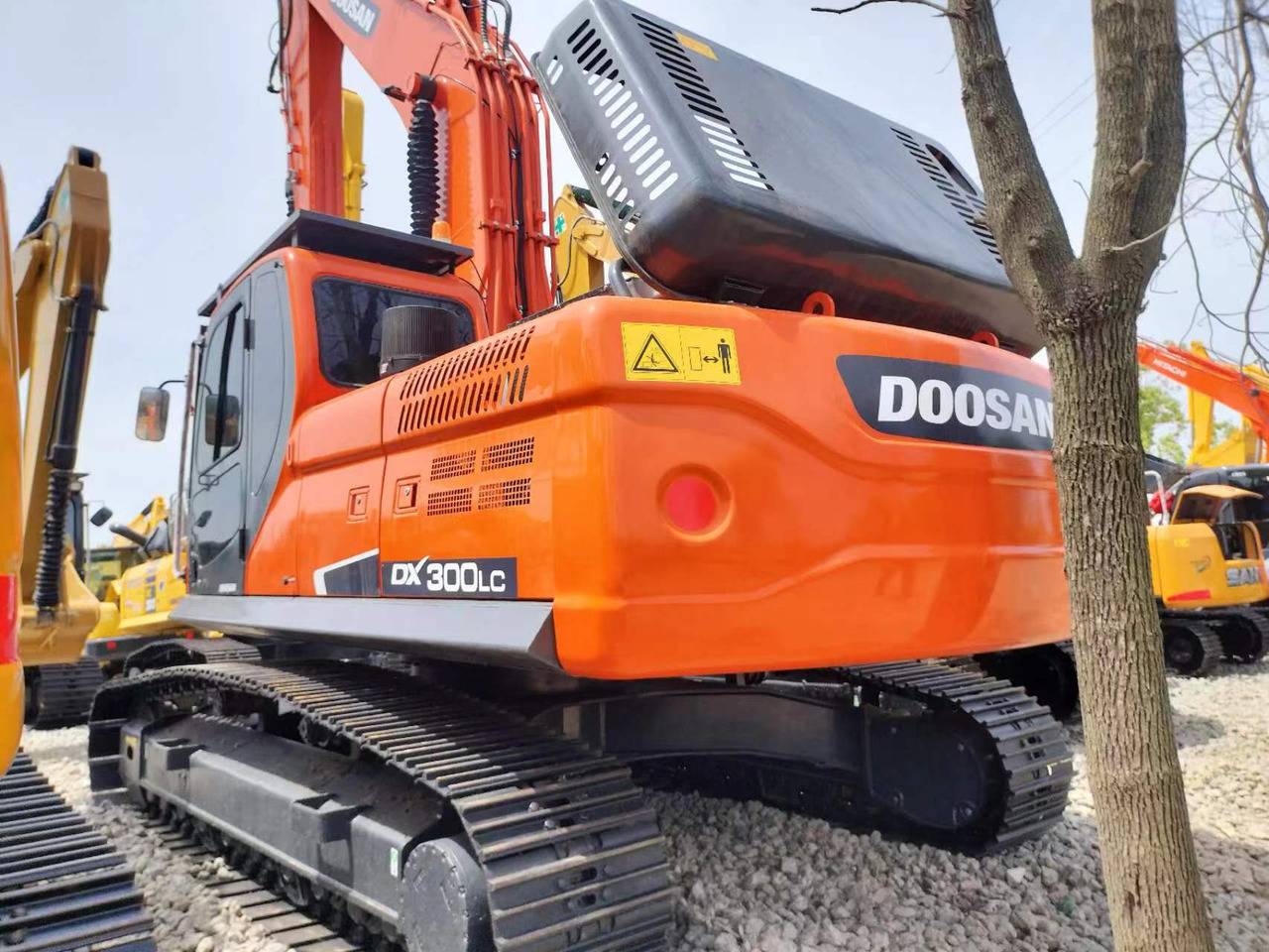 Doosan DX 300 Korea imports doosan DX300 - מחפר סורק: תמונה 1 Doosan DX 300 Korea imports doosan DX300 - מחפר סורק: תמונה 1