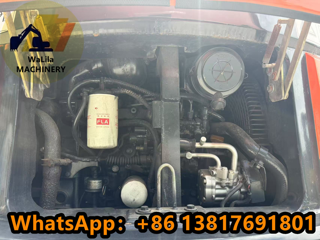 HITACHI ZX50US - מיני מחפר: תמונה 2 HITACHI ZX50US - מיני מחפר: תמונה 2