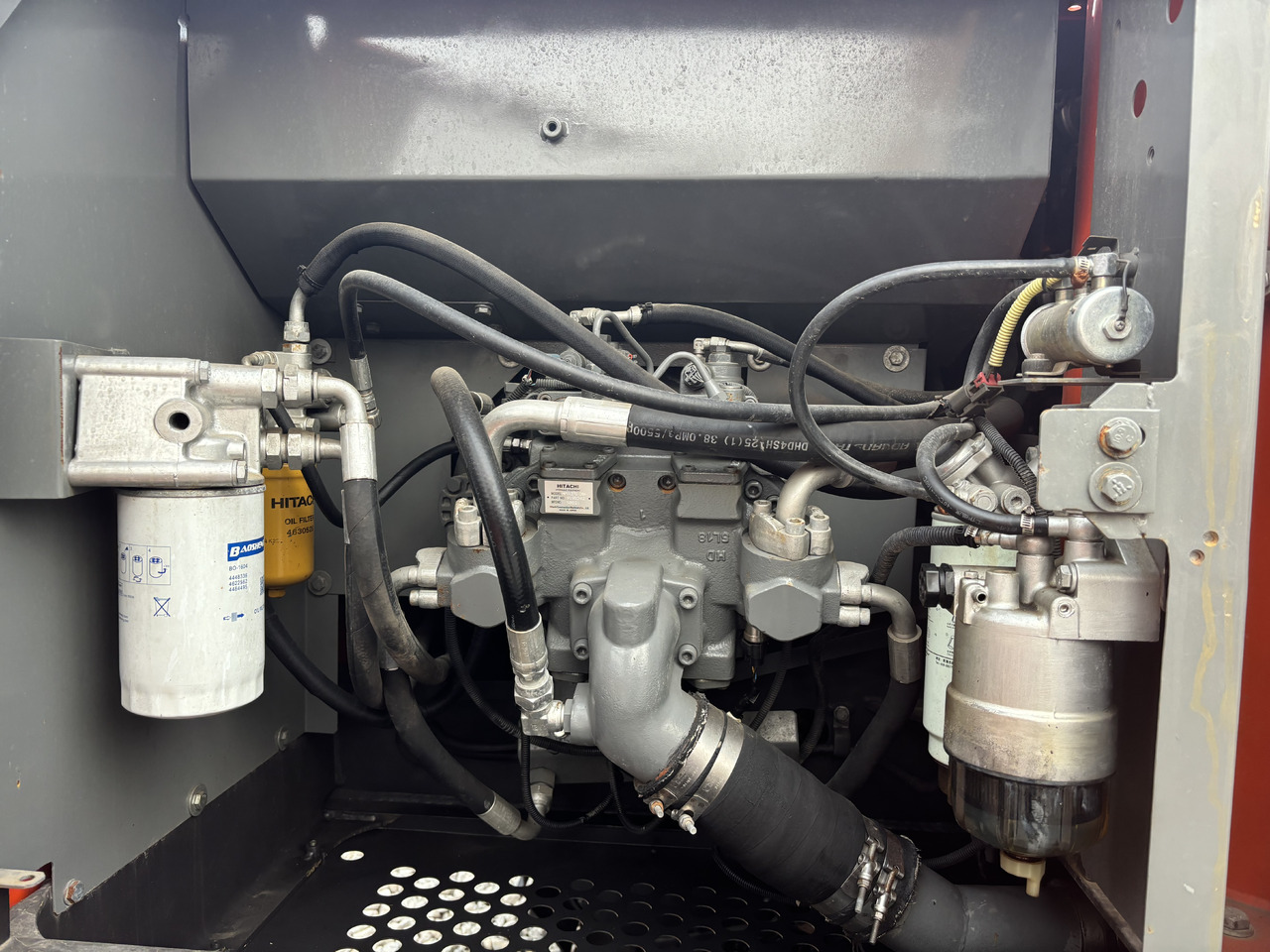 Hitachi Zx200-3 - מחפר סורק: תמונה 3 Hitachi Zx200-3 - מחפר סורק: תמונה 3