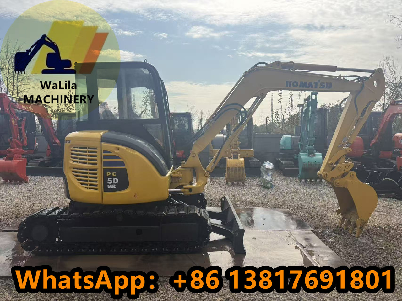 KOMATSU PC50MR-3 - מיני מחפר: תמונה 1 KOMATSU PC50MR-3 - מיני מחפר: תמונה 1