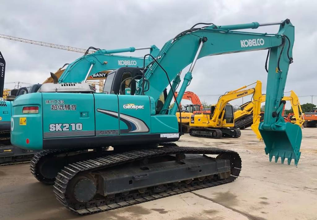Kobelco SK 210-8 - מחפר סורק: תמונה 1 Kobelco SK 210-8 - מחפר סורק: תמונה 1