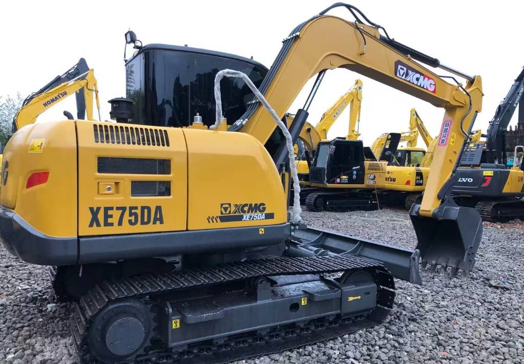 XCMG XE 75 DA XE75 - מיני מחפר: תמונה 4 XCMG XE 75 DA XE75 - מיני מחפר: תמונה 4