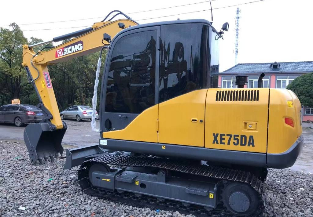 XCMG XE 75 DA XE75 - מיני מחפר: תמונה 2 XCMG XE 75 DA XE75 - מיני מחפר: תמונה 2