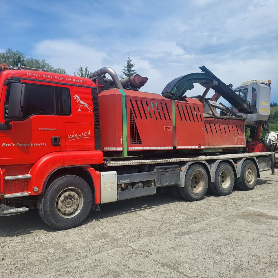 MUS-MAX Wood Terminator 10XL DLK - מגרסת עץ: תמונה 1 MUS-MAX Wood Terminator 10XL DLK - מגרסת עץ: תמונה 1