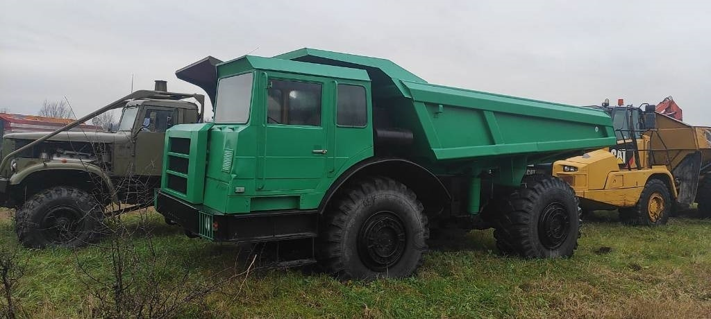 Belaz 75051 - משאית סלעים/ מסיר פסולת קשיח: תמונה 3 Belaz 75051 - משאית סלעים/ מסיר פסולת קשיח: תמונה 3
