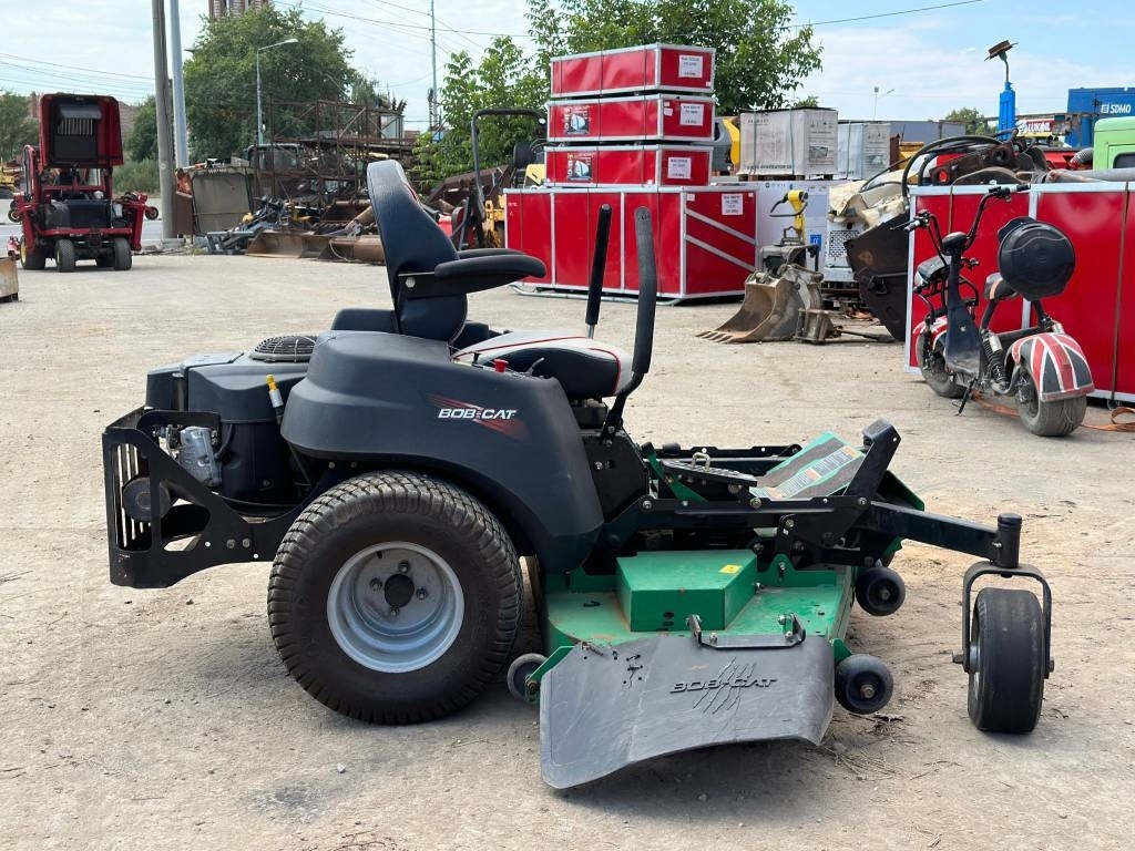 Bobcat CRZ  - מכסחת גינה: תמונה 3 Bobcat CRZ  - מכסחת גינה: תמונה 3