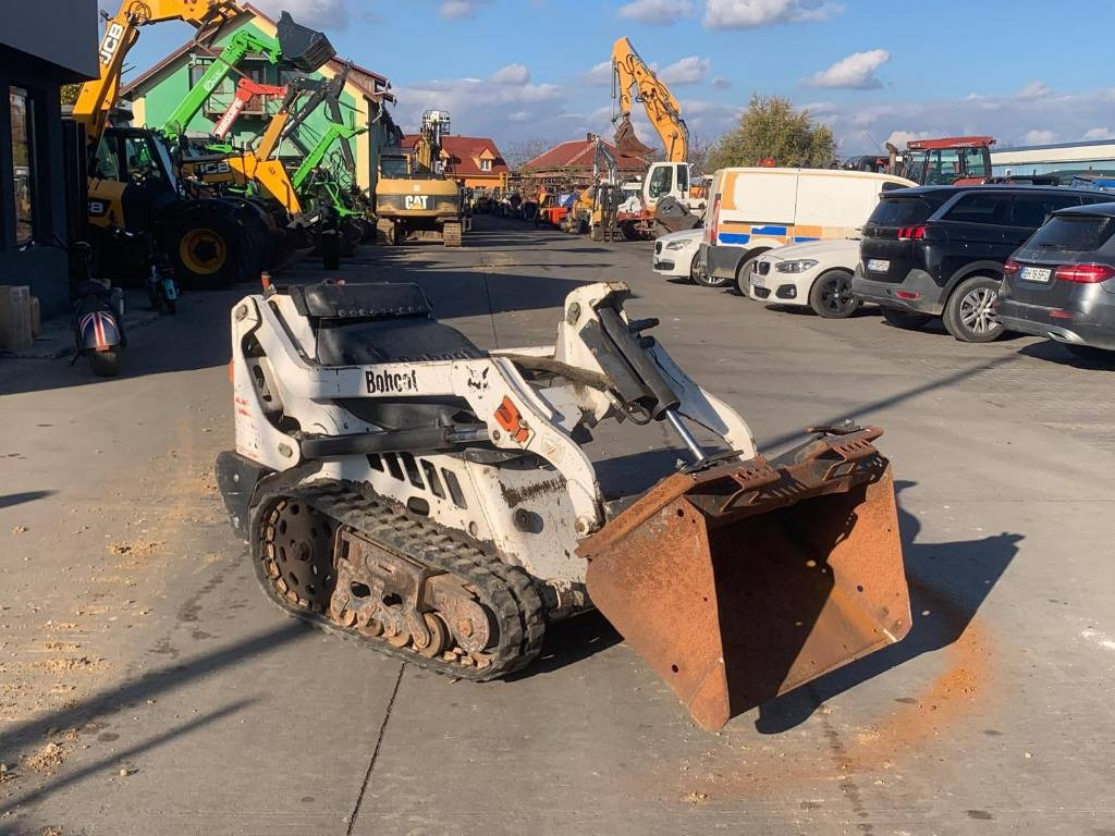 Bobcat MT 50 - מעמיס היגוי החלקה: תמונה 1 Bobcat MT 50 - מעמיס היגוי החלקה: תמונה 1