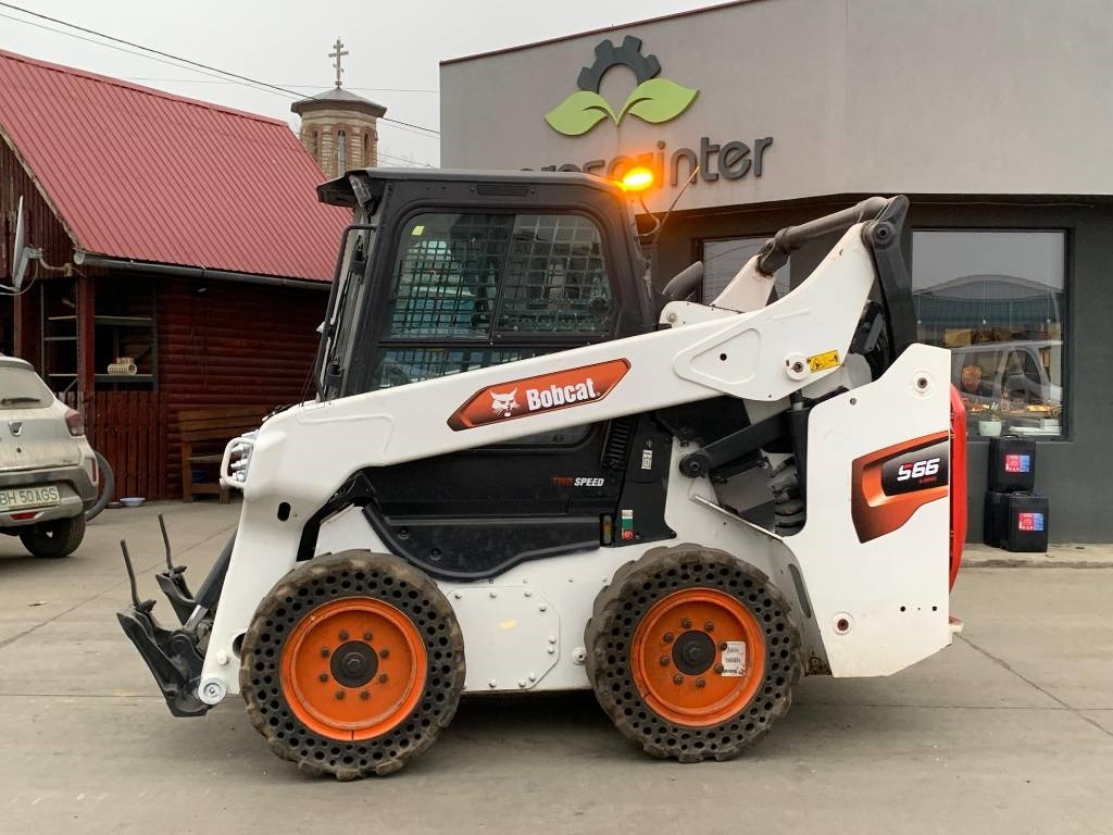 Bobcat S 66 - מעמיס היגוי החלקה: תמונה 5 Bobcat S 66 - מעמיס היגוי החלקה: תמונה 5