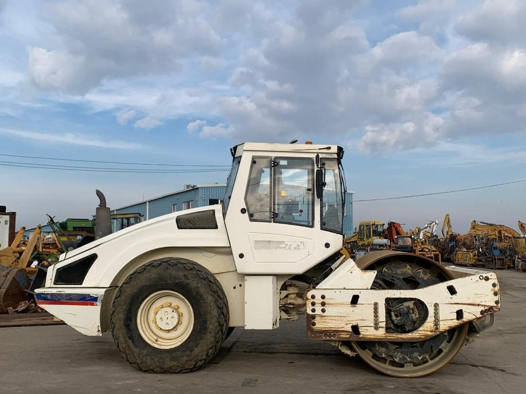 Bomag BW 213 D H-4 - מדחס: תמונה 2 Bomag BW 213 D H-4 - מדחס: תמונה 2