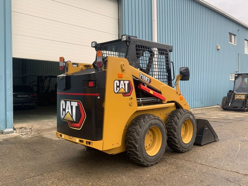 CAT 216 B 3 - מעמיס היגוי החלקה: תמונה 3 CAT 216 B 3 - מעמיס היגוי החלקה: תמונה 3