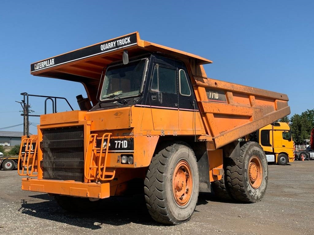 CAT 771 D - משאית סלעים/ מסיר פסולת קשיח: תמונה 3 CAT 771 D - משאית סלעים/ מסיר פסולת קשיח: תמונה 3