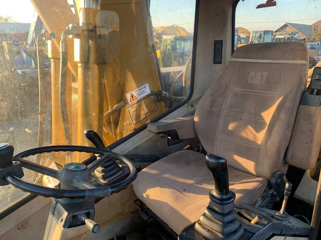 מחפר גלגלים CAT M 315: תמונה 8