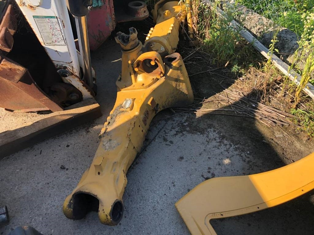 CAT TH 220 B FOR PARTS - מפעיל טלסקופי: תמונה 4 CAT TH 220 B FOR PARTS - מפעיל טלסקופי: תמונה 4