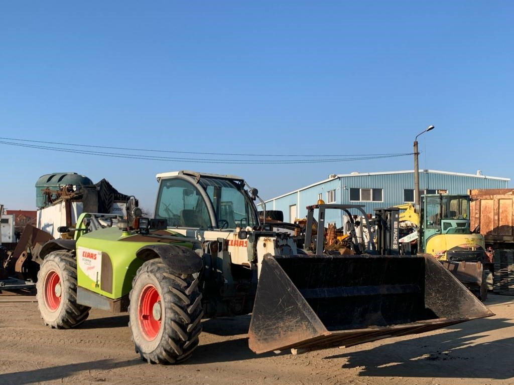 Claas Scorpion 9040 Plus - מפעיל טלסקופי: תמונה 4 Claas Scorpion 9040 Plus - מפעיל טלסקופי: תמונה 4