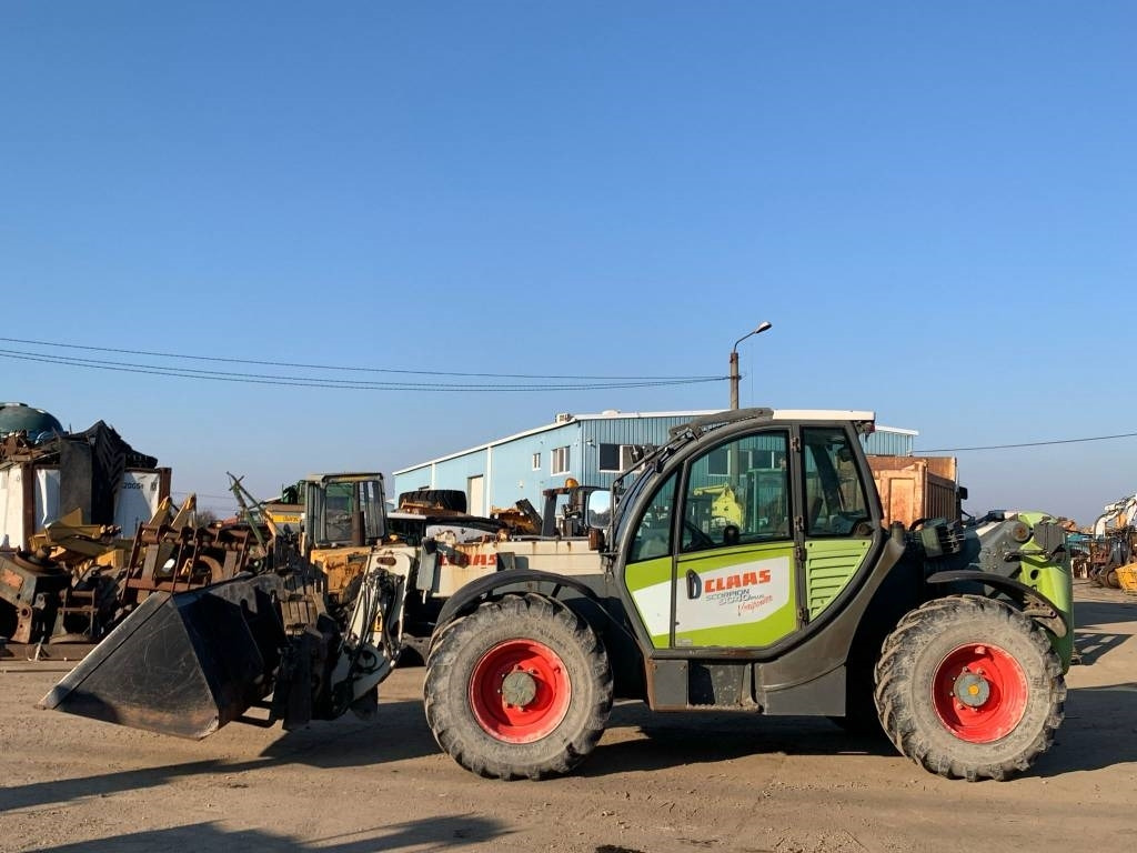 Claas Scorpion 9040 Plus - מפעיל טלסקופי: תמונה 2 Claas Scorpion 9040 Plus - מפעיל טלסקופי: תמונה 2