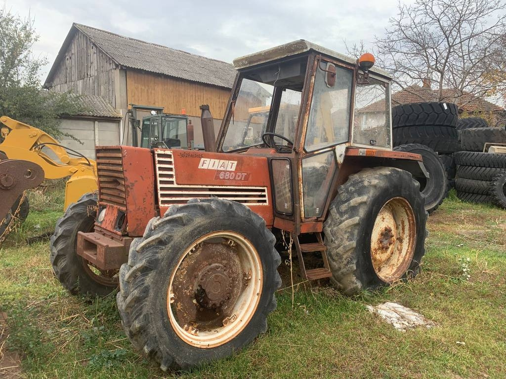 Fiat 680 DT - טרקטור חקלאי: תמונה 1 Fiat 680 DT - טרקטור חקלאי: תמונה 1