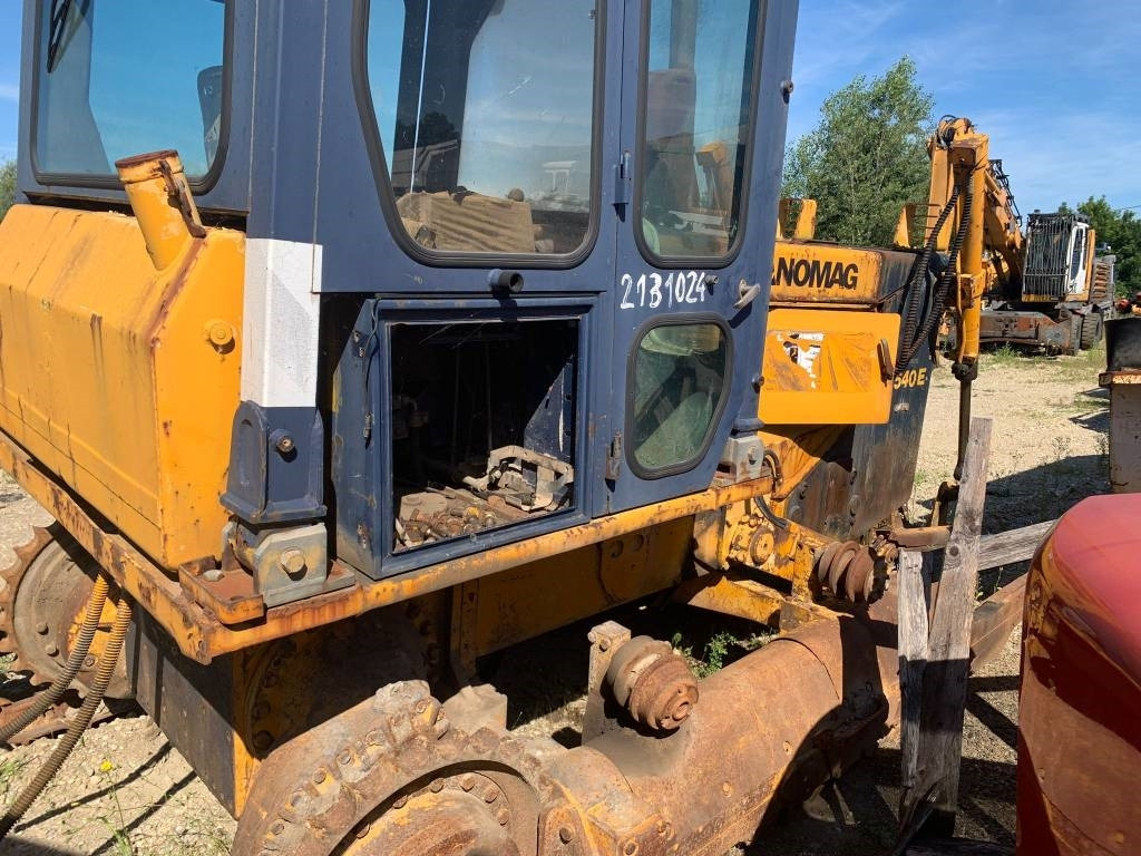 Hanomag D 540 E FOR PARTS - דחפור: תמונה 4 Hanomag D 540 E FOR PARTS - דחפור: תמונה 4
