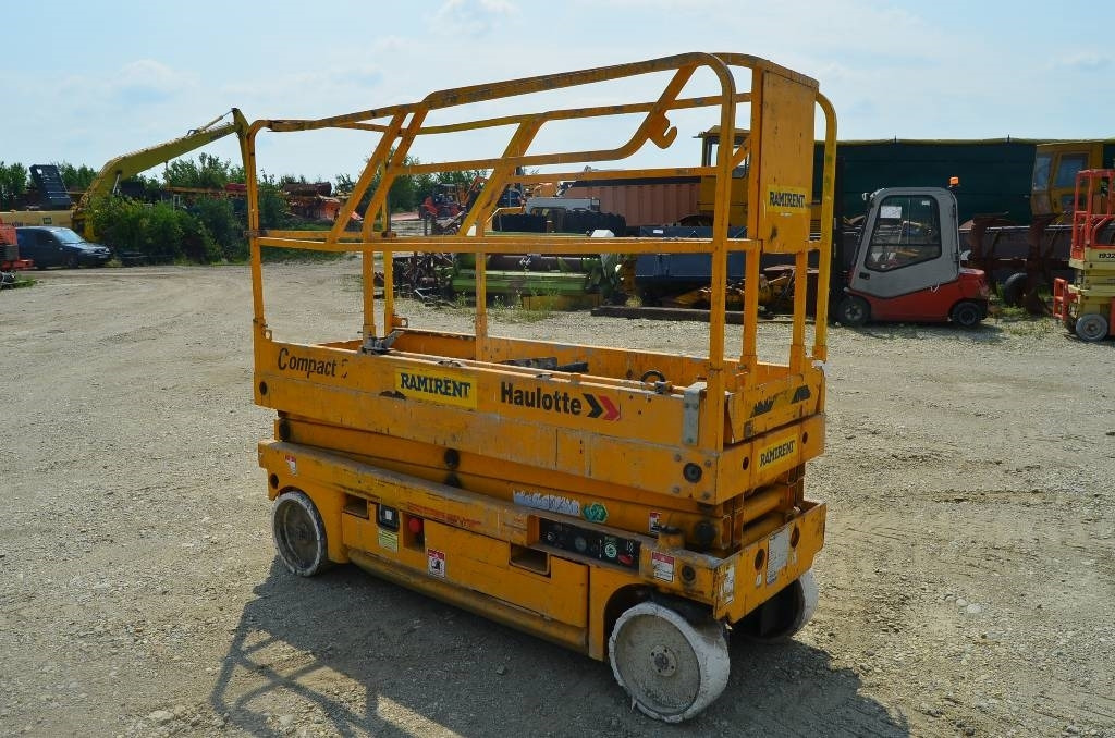 Haulotte Compact 8 - מעלית מספריים: תמונה 2 Haulotte Compact 8 - מעלית מספריים: תמונה 2