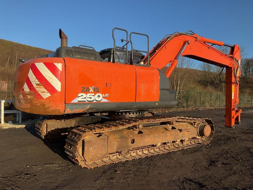 Hitachi ZX 250 LC-6 - מחפר סורק: תמונה 3 Hitachi ZX 250 LC-6 - מחפר סורק: תמונה 3