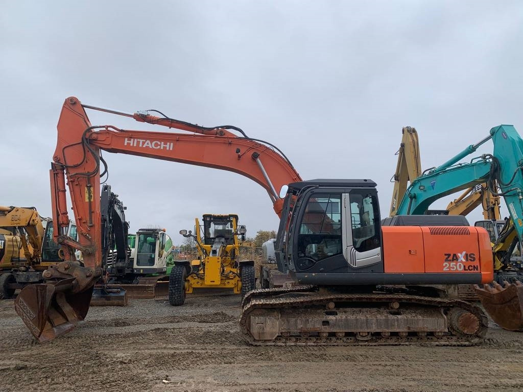 Hitachi ZX 250 LC N-3 - מחפר סורק: תמונה 2 Hitachi ZX 250 LC N-3 - מחפר סורק: תמונה 2