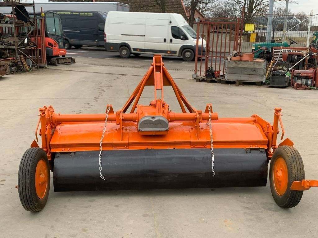 Howard 2M - קלטרת סיבובית: תמונה 5 Howard 2M - קלטרת סיבובית: תמונה 5