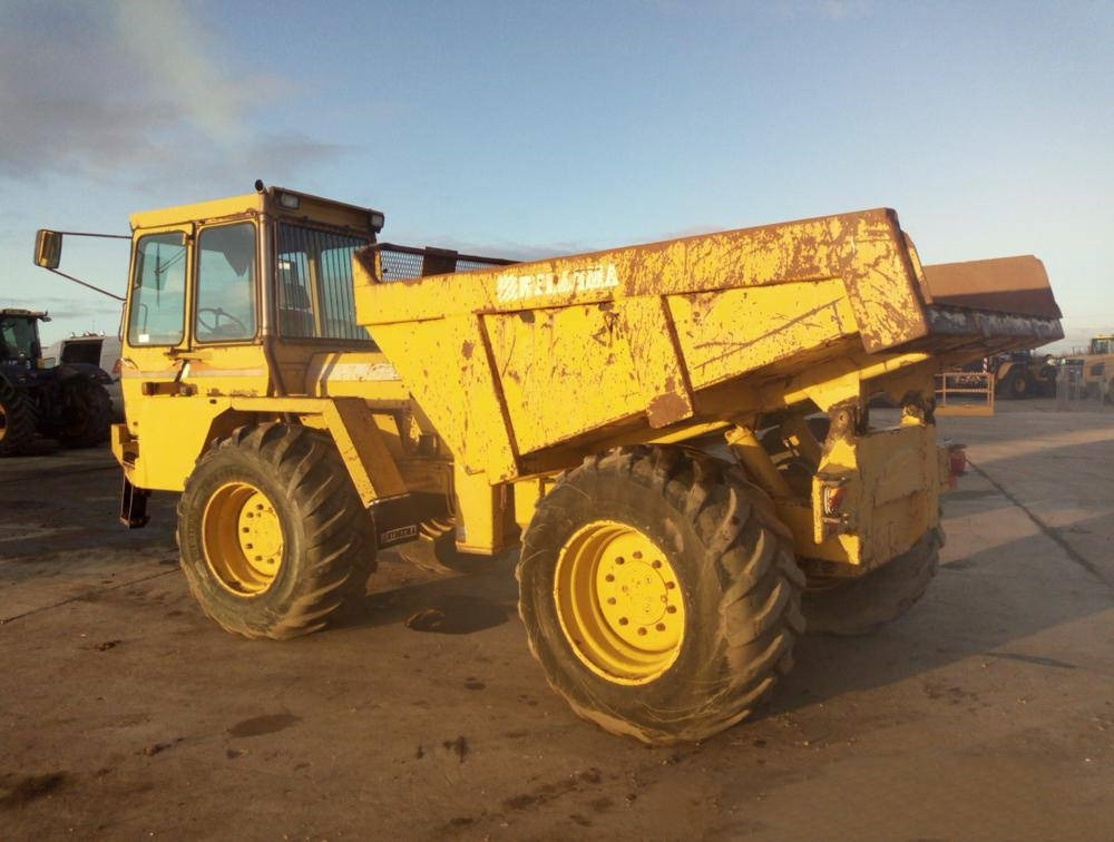 Hydrema MBC 4x4 - מסיר פסולת מפרקי: תמונה 3 Hydrema MBC 4x4 - מסיר פסולת מפרקי: תמונה 3