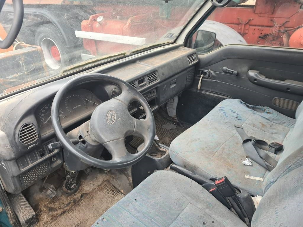 Hyundai H 100 - משאית צד נופל/ שטוחה: תמונה 5 Hyundai H 100 - משאית צד נופל/ שטוחה: תמונה 5