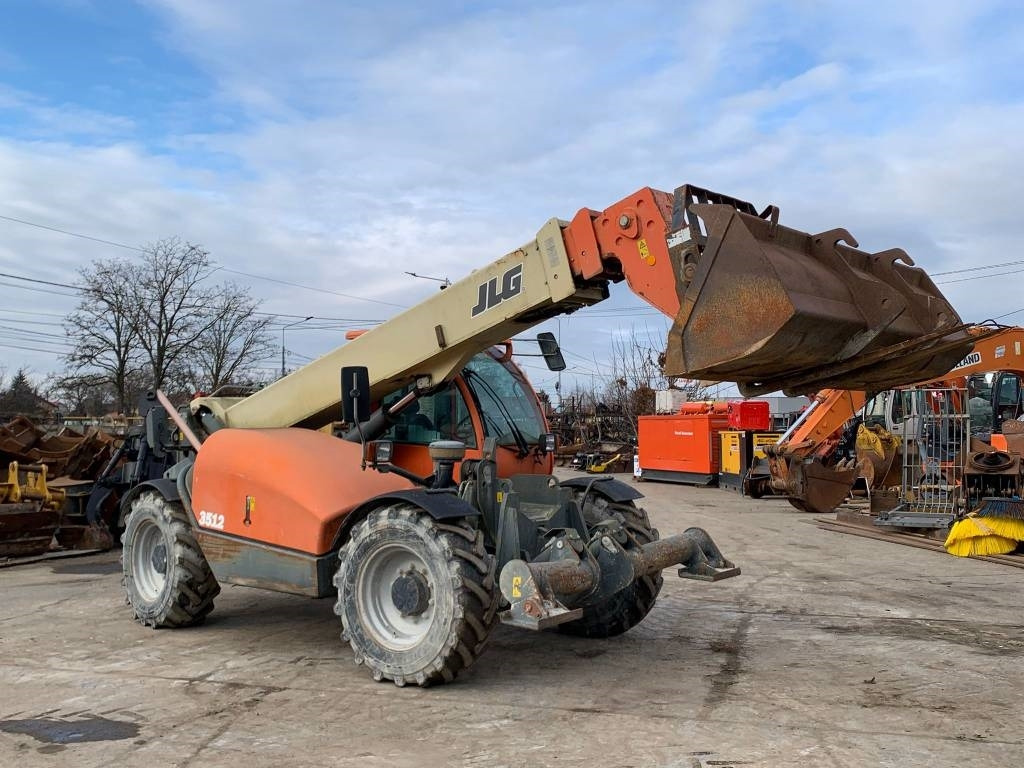 JLG 3512 - מפעיל טלסקופי: תמונה 4 JLG 3512 - מפעיל טלסקופי: תמונה 4