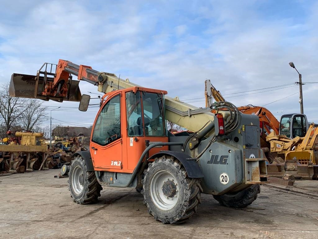 JLG 3512 - מפעיל טלסקופי: תמונה 3 JLG 3512 - מפעיל טלסקופי: תמונה 3