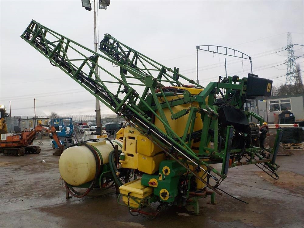 John Deere 510 - מרסס מותקן על טרקטור: תמונה 2 John Deere 510 - מרסס מותקן על טרקטור: תמונה 2